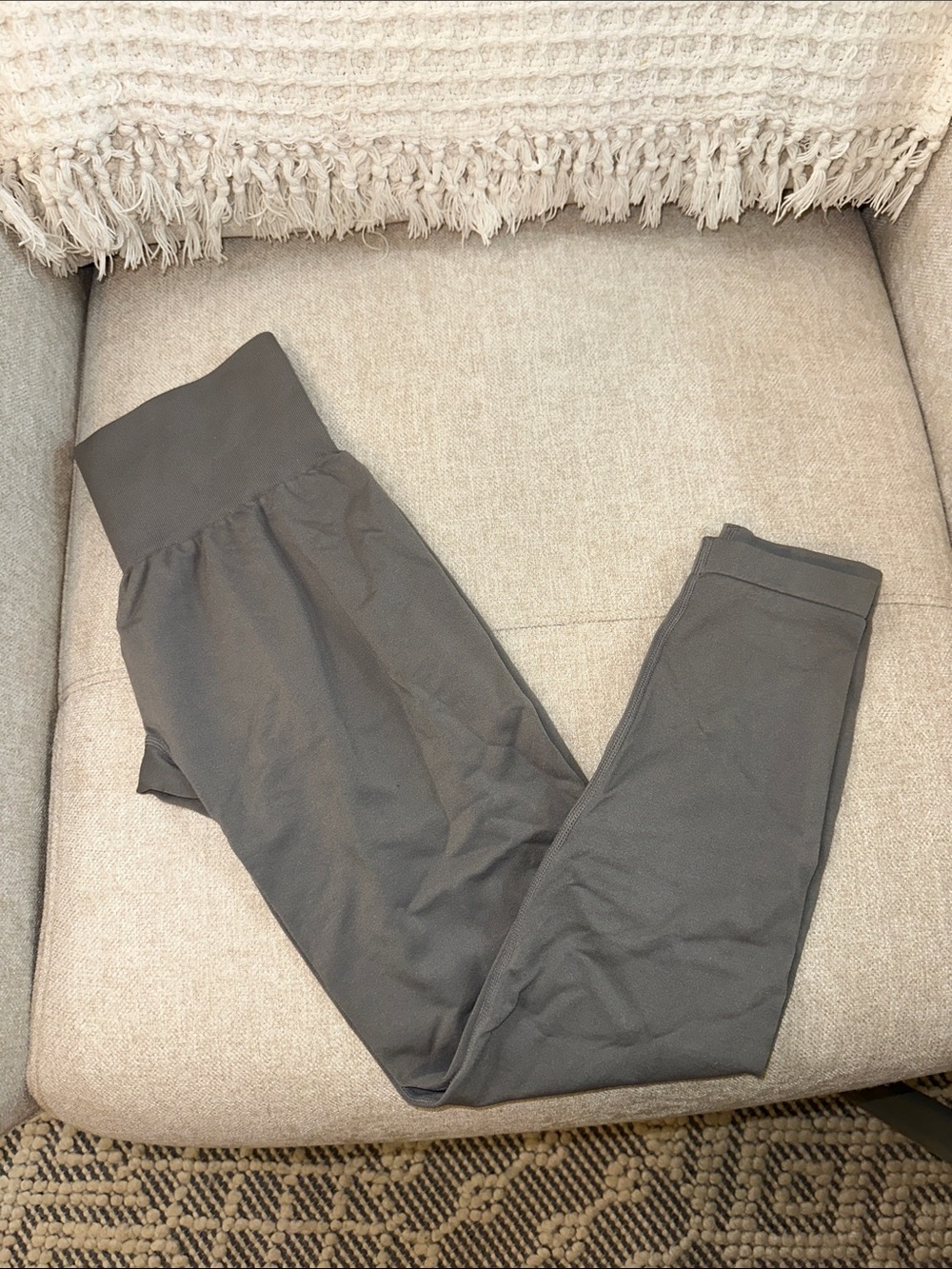 NVGTN Gray High-Waist Leggings